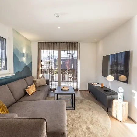 Alp Living Self-check In Lägenhet *